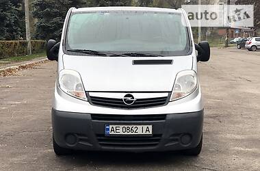 Грузопассажирский фургон Opel Vivaro 2012 в Каменском