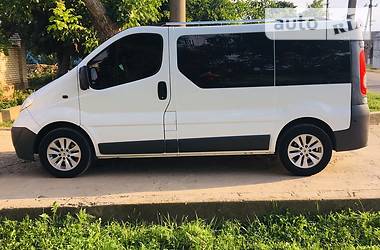Минивэн Opel Vivaro 2011 в 