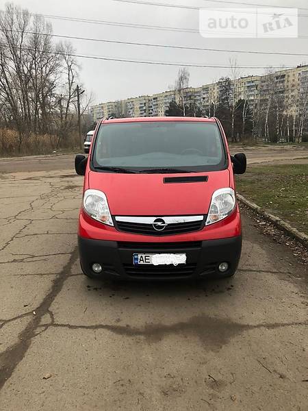 Грузопассажирский фургон Opel Vivaro 2012 в Днепре