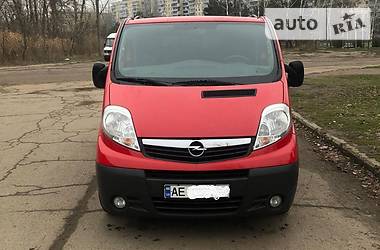 Грузопассажирский фургон Opel Vivaro 2012 в Днепре