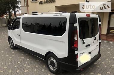 Вантажопасажирський фургон Opel Vivaro 2016 в 
