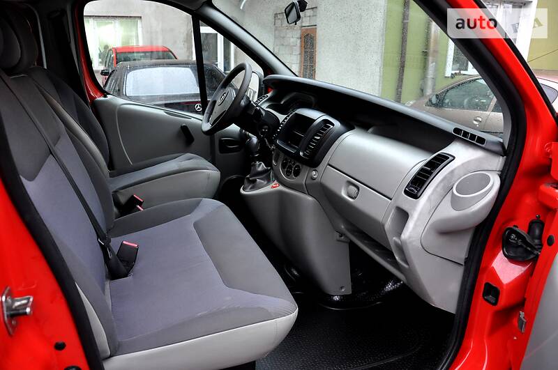 Мінівен Opel Vivaro 2008 в Львові