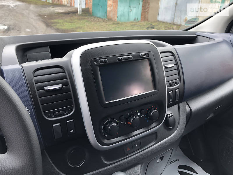 Мінівен Opel Vivaro 2015 в Козятині