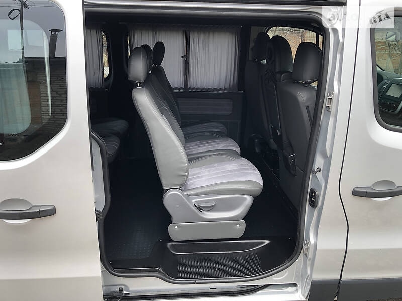 Мінівен Opel Vivaro 2015 в Козятині