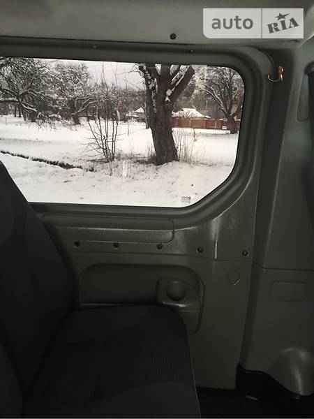 Грузопассажирский фургон Opel Vivaro 2009 в Коломые