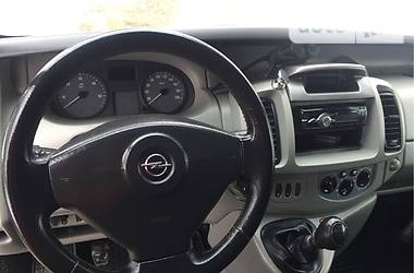Вантажопасажирський фургон Opel Vivaro 2009 в 