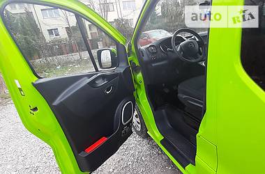 Минивэн Opel Vivaro 2015 в Луцке