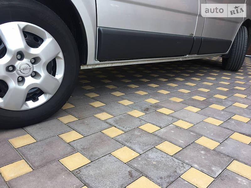 Вантажопасажирський фургон Opel Vivaro 2013 в Вишневому фото 21 Вантажопасажирський фургон Opel Vivaro 2013 в Вишневому