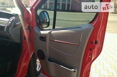 Універсал Opel Vivaro 2011 в 