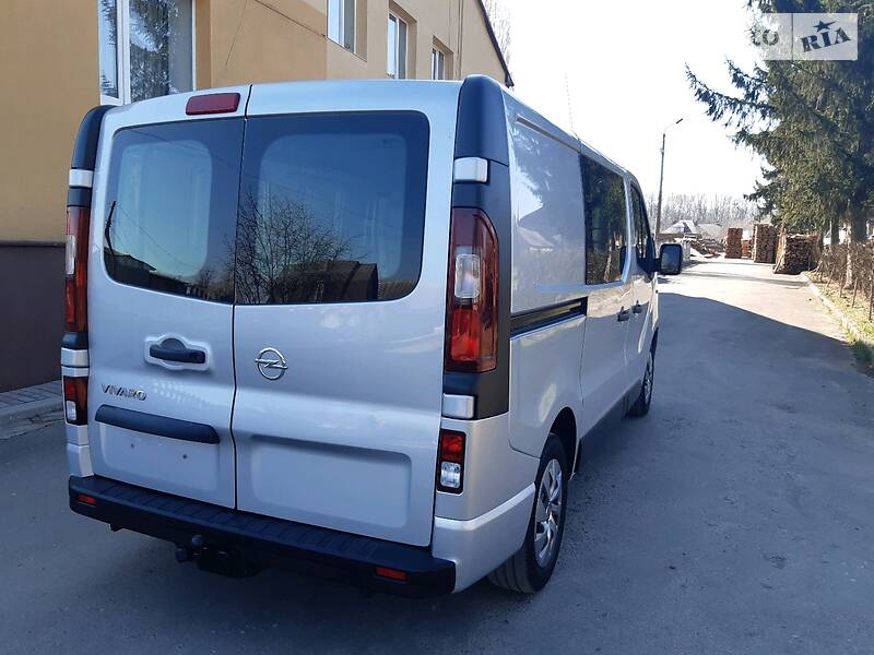 Вантажопасажирський фургон Opel Vivaro 2015 в Дубні фото 7 Вантажопасажирський фургон Opel Vivaro 2015 в Дубні