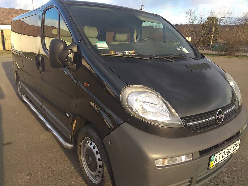 Мінівен Opel Vivaro 2005 в 