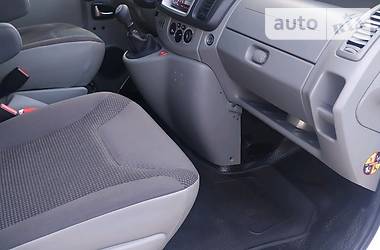 Вантажопасажирський фургон Opel Vivaro 2011 в 