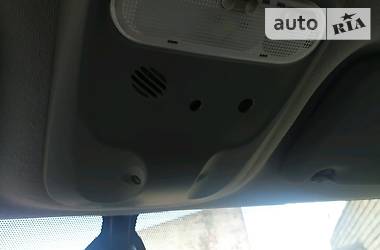 Вантажопасажирський фургон Opel Vivaro 2011 в 