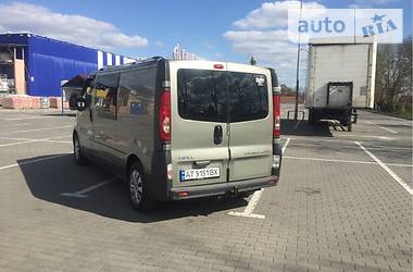 Вантажопасажирський фургон Opel Vivaro 2009 в 