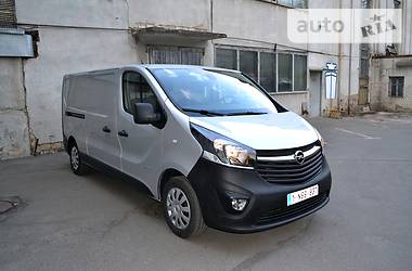 Грузопассажирский фургон Opel Vivaro 2016 в Киеве