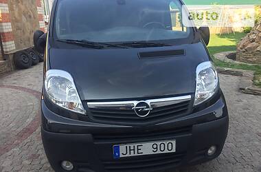 Грузопассажирский фургон Opel Vivaro 2014 в Харькове