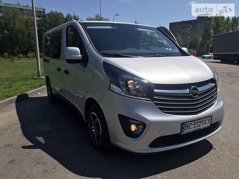 Мінівен Opel Vivaro 2017 в Бродах
