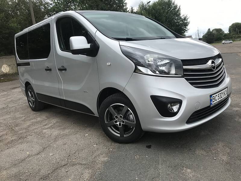 Мінівен Opel Vivaro 2017 в Бродах