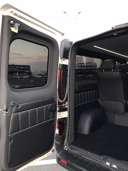 Мінівен Opel Vivaro 2018 в Києві