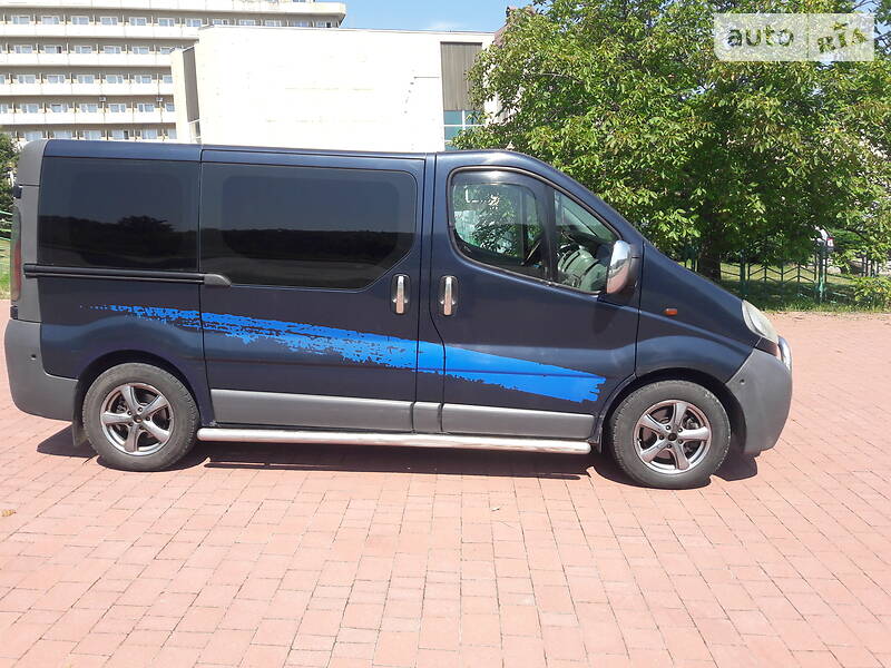 Мінівен Opel Vivaro 2003 в Трускавці фото 11 Мінівен Opel Vivaro 2003 в Трускавці