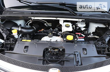 Вантажопасажирський фургон Opel Vivaro 2015 в 