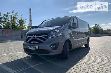 Вантажний фургон Opel Vivaro 2017 в Томашполі