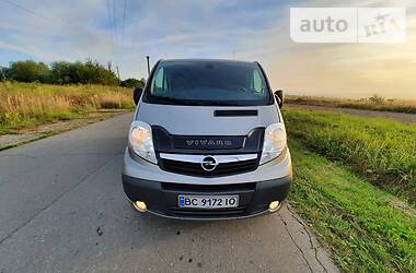 Вантажопасажирський фургон Opel Vivaro 2013 в Дрогобичі