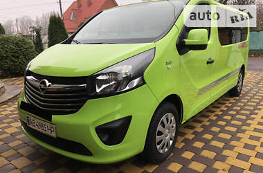 Вантажопасажирський фургон Opel Vivaro 2017 в Києві