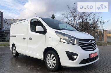 Грузопассажирский фургон Opel Vivaro 2016 в Киеве