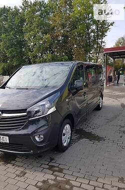 Мінівен Opel Vivaro 2017 в Івано-Франківську
