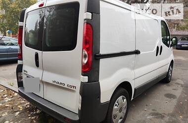 Вантажопасажирський фургон Opel Vivaro 2011 в Києві