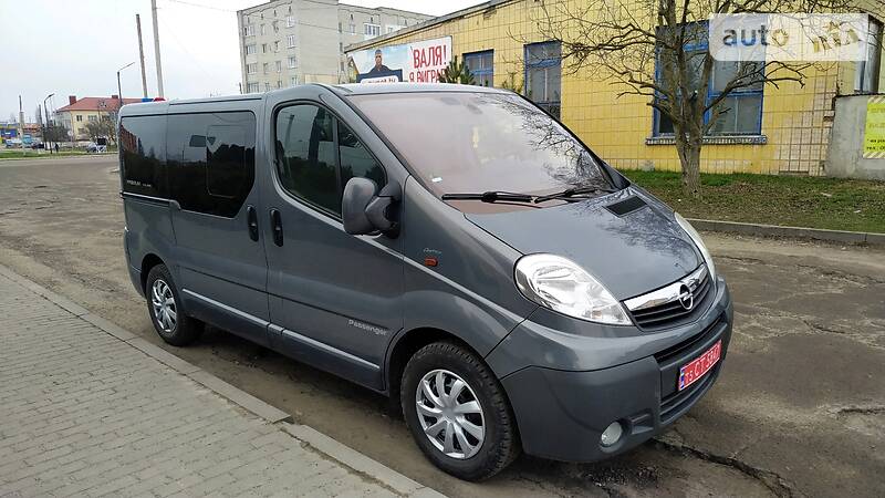 Мінівен Opel Vivaro 2014 в Харкові
