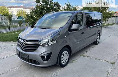 Минивэн Opel Vivaro 2016 в Киеве