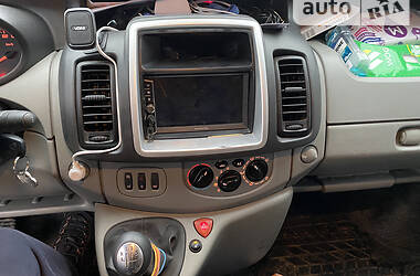 Грузопассажирский фургон Opel Vivaro 2013 в Сумах