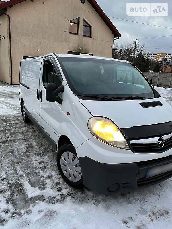 Универсал Opel Vivaro 2006 в Львове