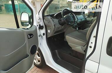 Вантажний фургон Opel Vivaro 2013 в Рівному