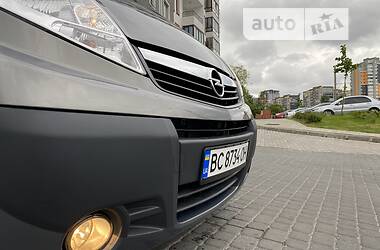 Минивэн Opel Vivaro 2014 в Львове