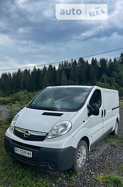 Вантажний фургон Opel Vivaro 2011 в Ужгороді