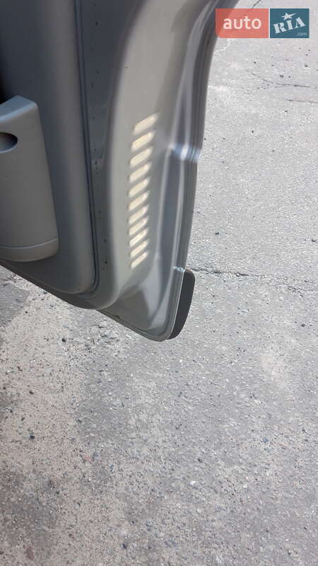 Мінівен Opel Vivaro 2012 в Києві