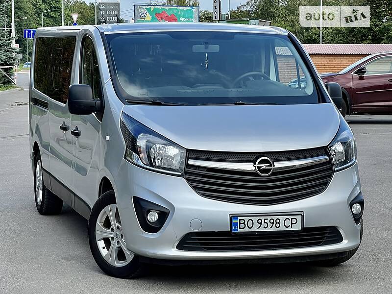 Мінівен Opel Vivaro 2016 в Тернополі