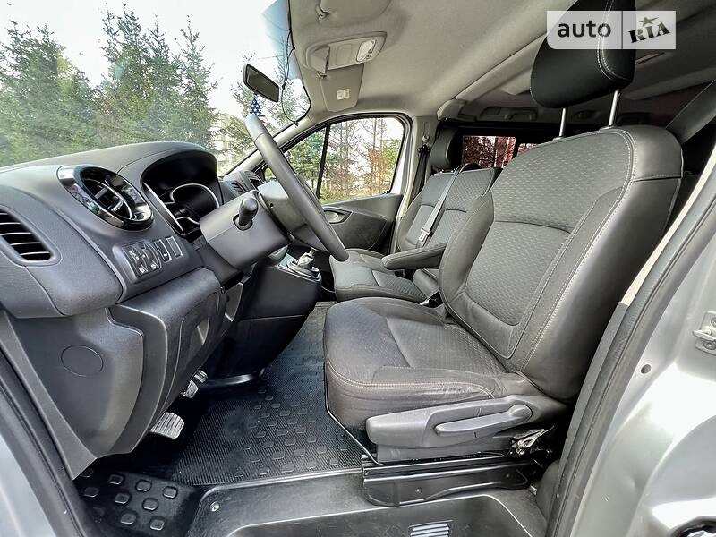 Мінівен Opel Vivaro 2016 в Тернополі