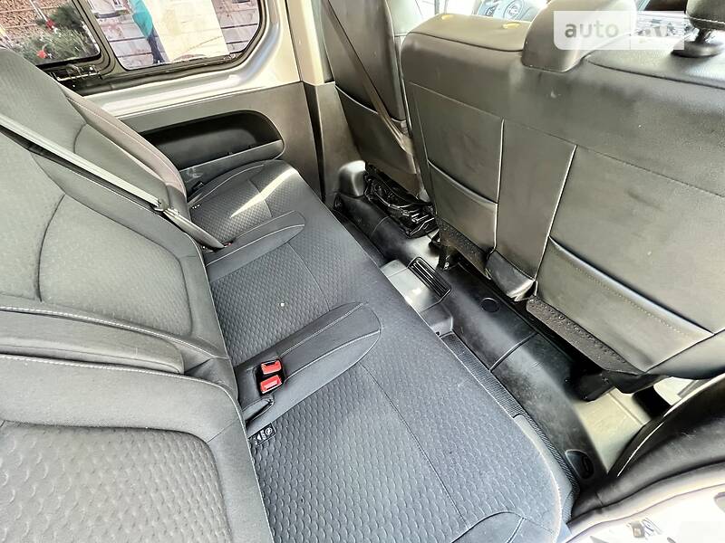 Мінівен Opel Vivaro 2016 в Тернополі