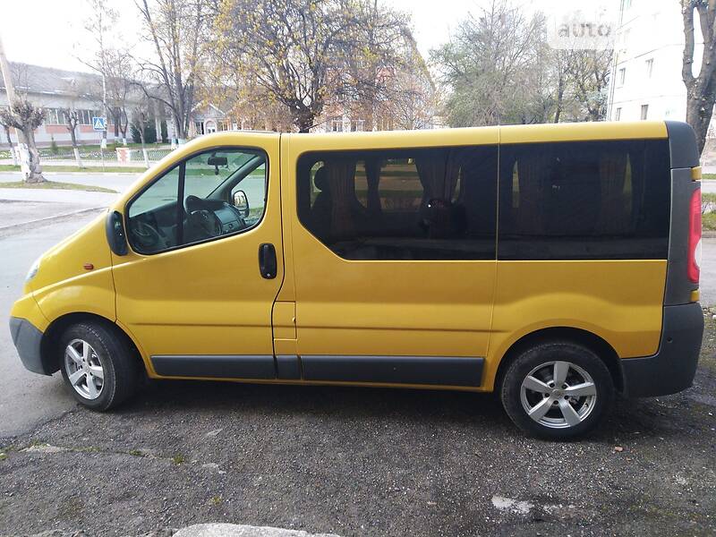 Минивэн Opel Vivaro 2007 в Ивано-Франковске