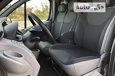 Грузовой фургон Opel Vivaro 2014 в 