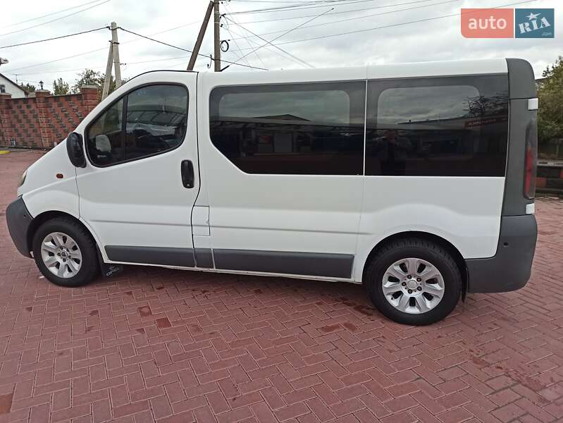 Мінівен Opel Vivaro 2005 в Рівному
