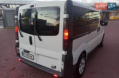 Мінівен Opel Vivaro 2005 в Рівному