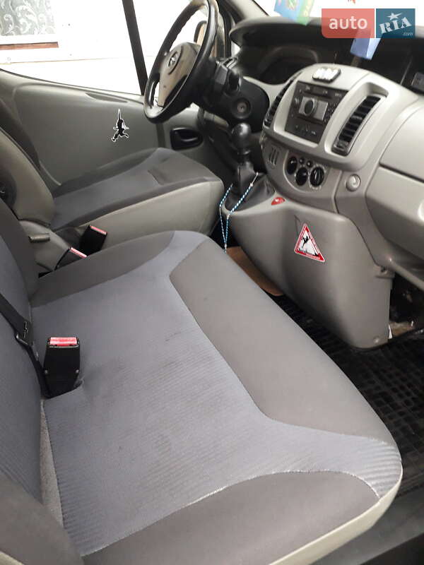 Минивэн Opel Vivaro 2007 в Хусте фото 8 Минивэн Opel Vivaro 2007 в Хусте