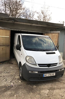 Вантажний фургон Opel Vivaro 2004 в Кам'янському