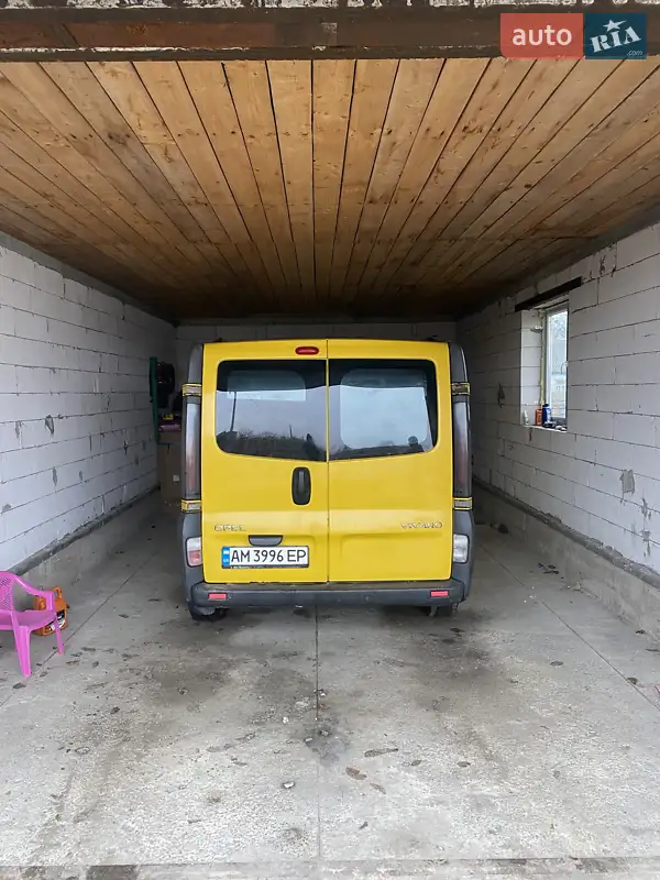 Opel Vivaro 2005