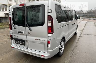 Мінівен Opel Vivaro 2017 в 